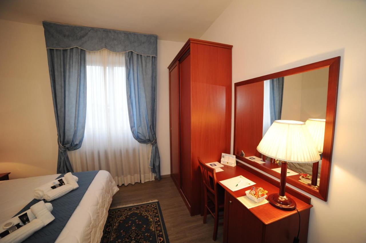 Hotel Svevia Altamura Exterior photo