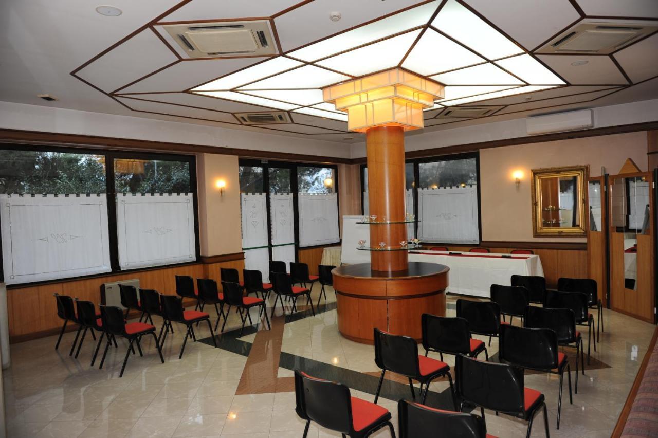 Hotel Svevia Altamura Exterior photo